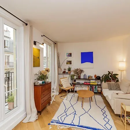 Nice Apt For 4 With Balcony Near Montmartre ! * Παρίσι