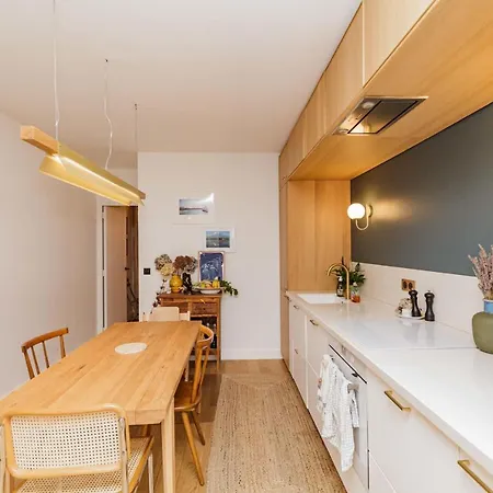 Διαμέρισμα Nice Apt For 4 With Balcony Near Montmartre ! Παρίσι