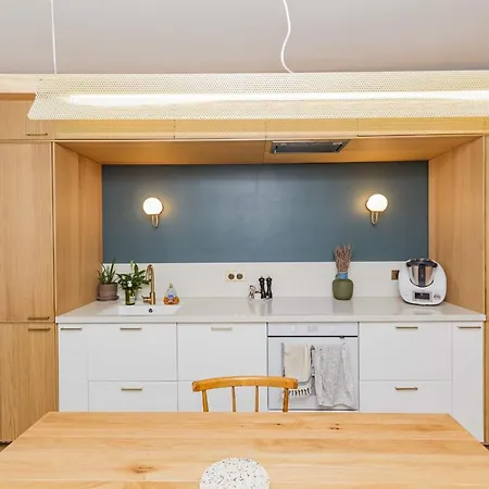 Nice Apt For 4 With Balcony Near Montmartre ! Διαμέρισμα Παρίσι