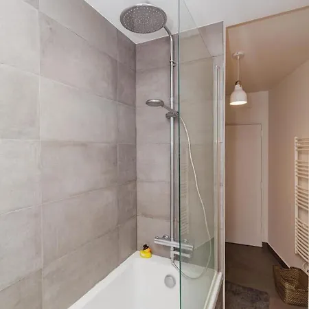 Διαμέρισμα Nice Apt For 4 With Balcony Near Montmartre !