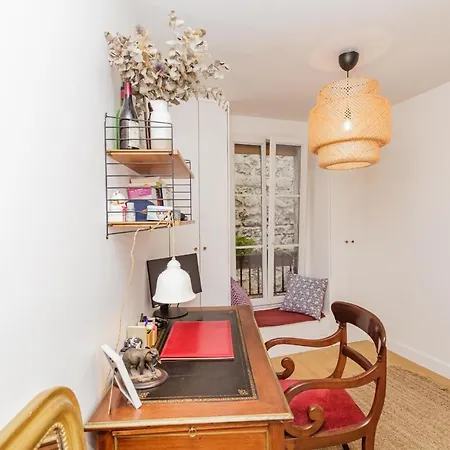 Διαμέρισμα Nice Apt For 4 With Balcony Near Montmartre ! *