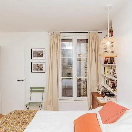 Διαμέρισμα Nice Apt For 4 With Balcony Near Montmartre !